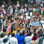 दिल्ली में स्टूडेंट प्रोटेस्ट से सियासी संग्राम तक: प्रशासन की चूक, विपक्ष की एंट्री और पूरे विवाद की इनसाइड स्टोरी